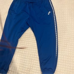 Nike repeat joggers